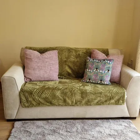 بيت للعطل Rest *